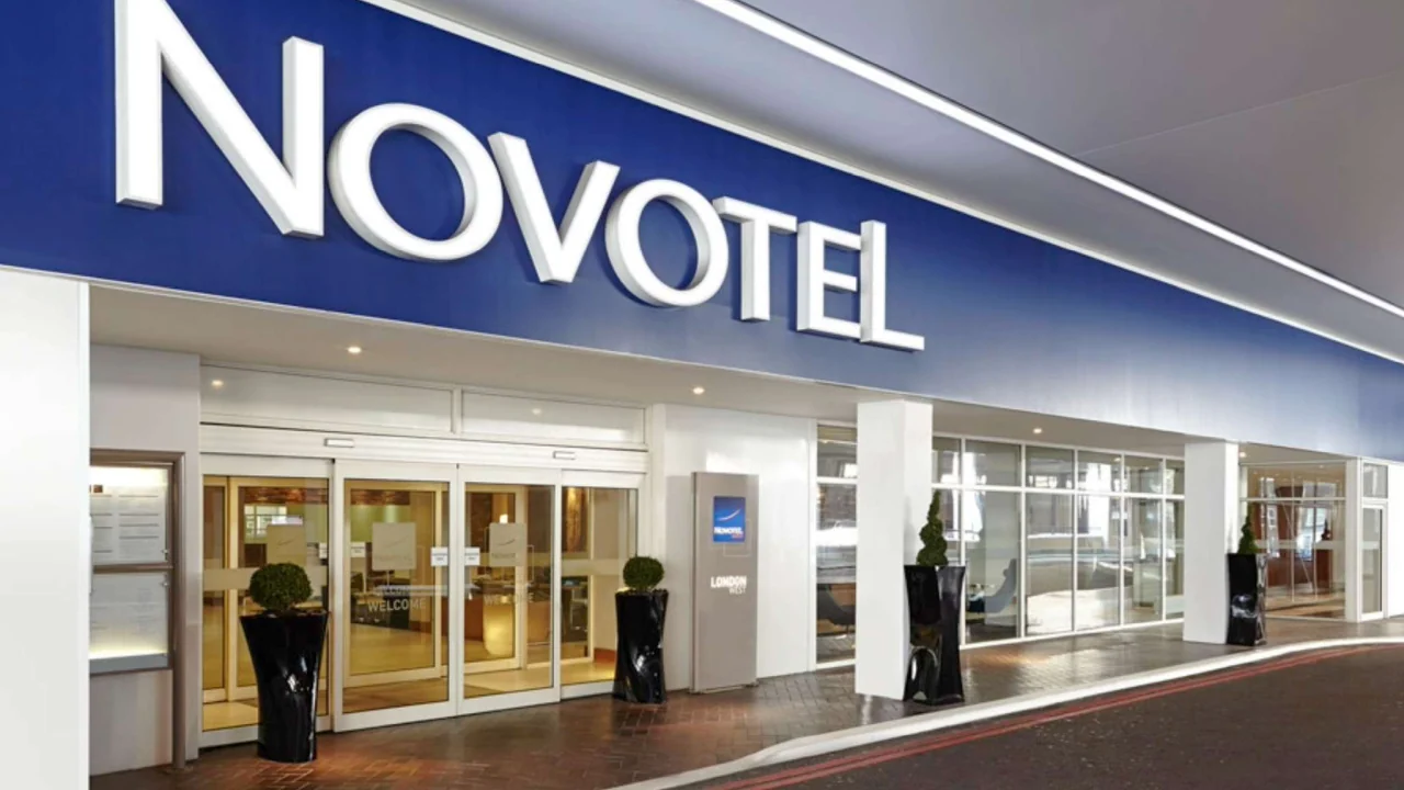 Novotel London West